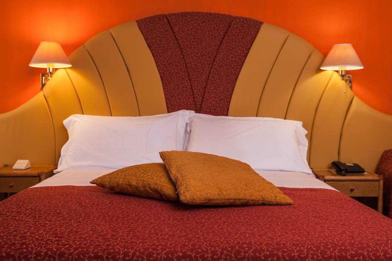 Hotel Resort Marinella Gabicce Mare Eksteriør bilde